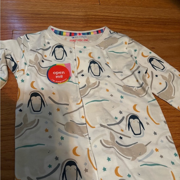 NWOT Magnetic Me modal sleeper 3-6 months - make diaper changes a breeze! - Picture 3 of 7